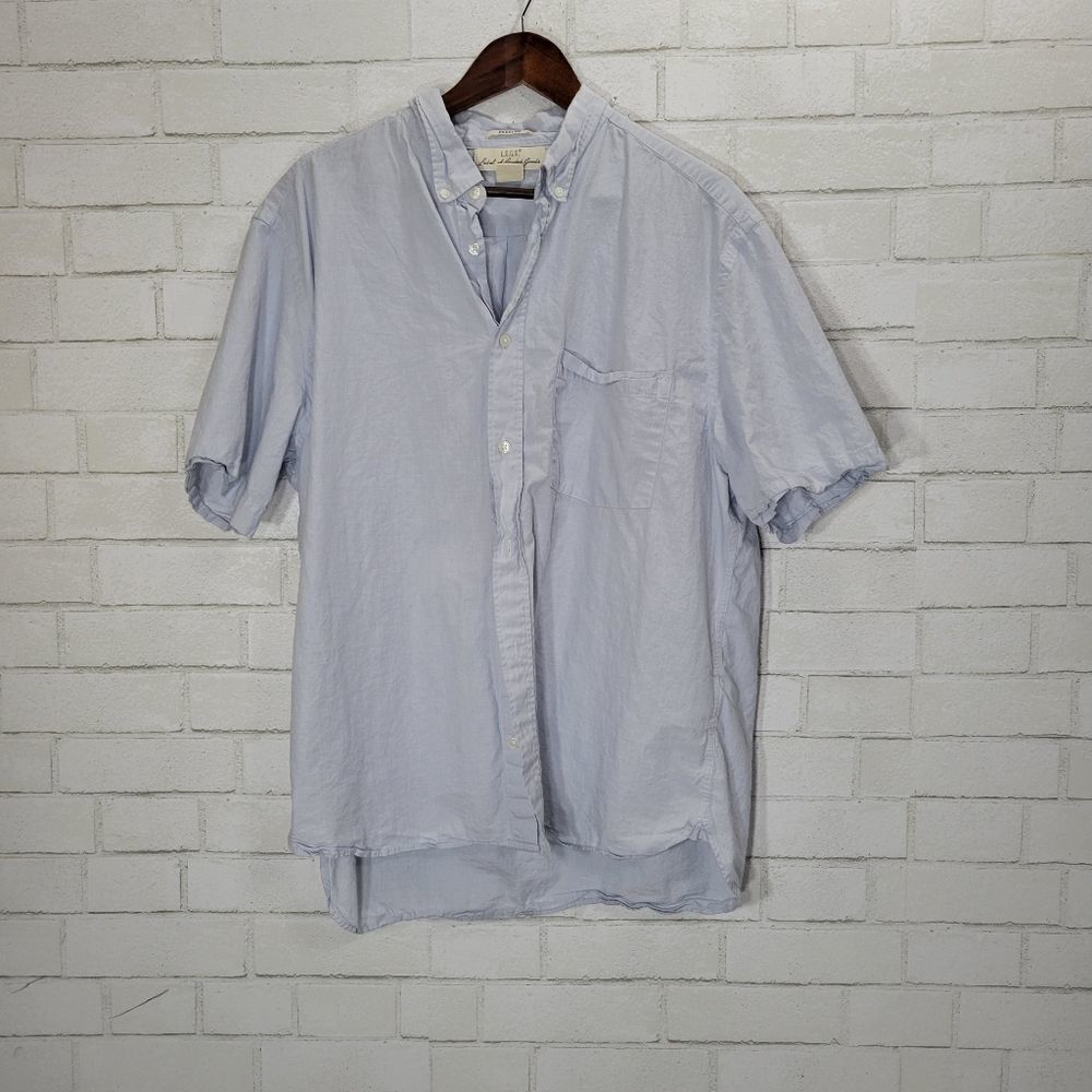 H&M full-button down short sleeve top